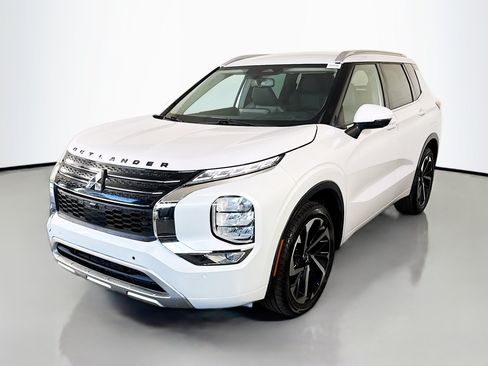 Used 2022 Mitsubishi Outlander SEL FWD image 4
