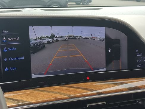 Certified 2024 Cadillac Escalade Premium Luxury Platinum AWD/4WD image 14