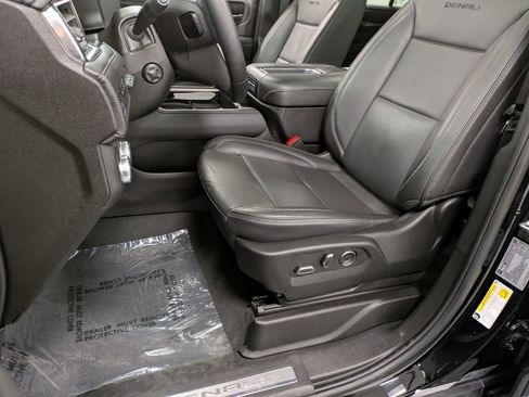 Used 2024 GMC Yukon Denali image 10