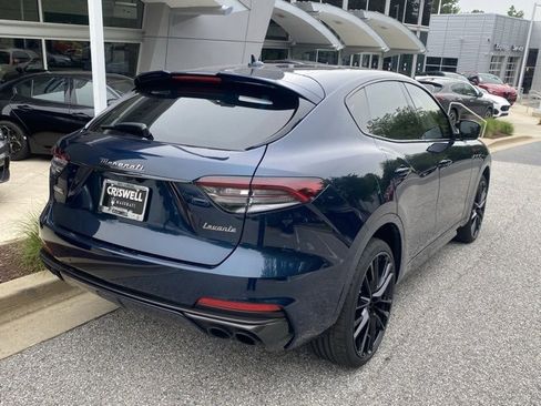 New 2024 Maserati Levante Trofeo image 5