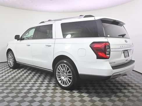 Used 2023 Ford Expedition Max Limited AWD/4WD image 3