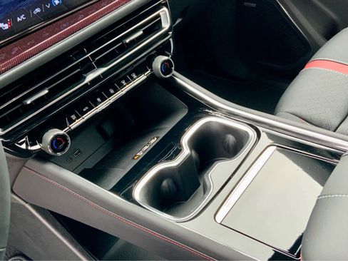 New 2026 Chevrolet Traverse RS image 48