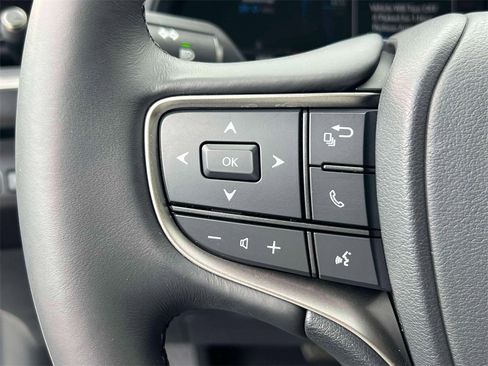 Certified 2025 Lexus UX 300h AWD image 21