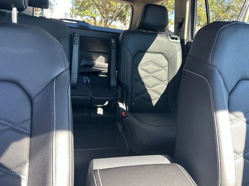 New 2026 Volkswagen Atlas SE FWD image 36