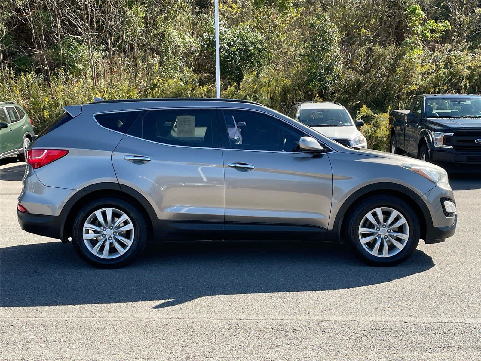Used 2016 Hyundai Santa Fe Sport w/ Option Group 04 AWD/4WD image 6
