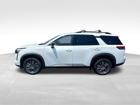 New 2026 Nissan Pathfinder SV FWD image 4