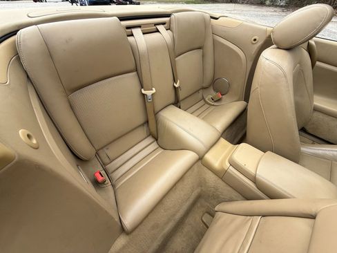 Used 2007 Jaguar XKR R image 31