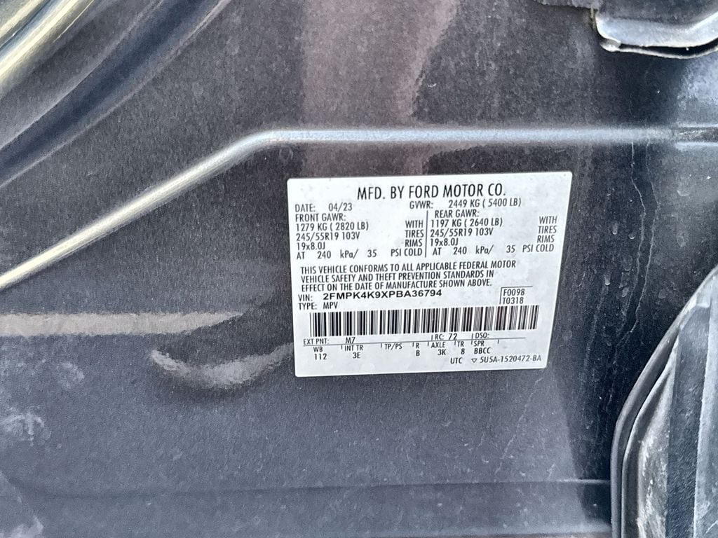 Used 2023 Ford Edge Titanium AWD/4WD image 10
