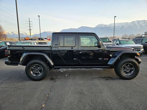 Used 2020 Jeep Gladiator Rubicon image 2