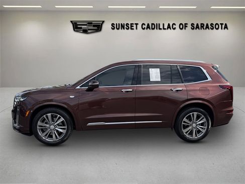 Certified 2022 Cadillac XT6 Premium Luxury w/ LPO, Floor Liner Package image 6