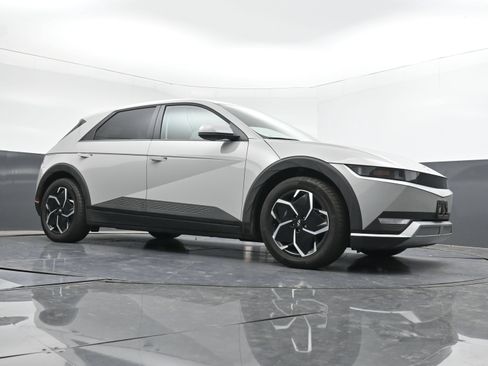 Used 2024 Hyundai Ioniq 5 SEL RWD image 24