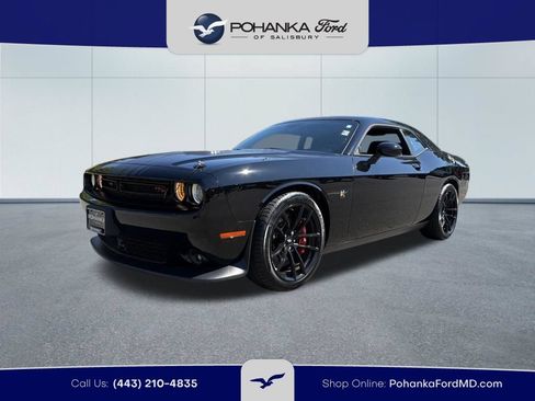 Used 2023 Dodge Challenger R/T Scat Pack w/ Plus Package RWD image 2