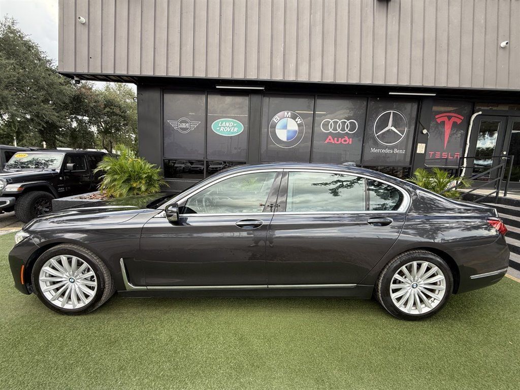 Used 2022 BMW 740i RWD image 7