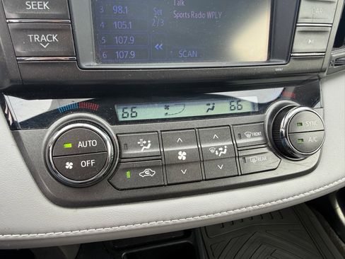 Used 2013 Toyota RAV4 XLE AWD/4WD image 16