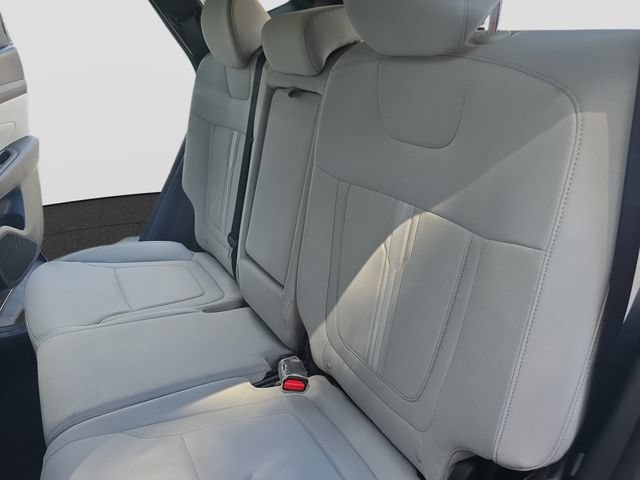 Used 2025 Hyundai Tucson SEL AWD/4WD image 14