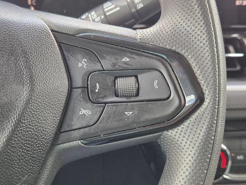 Used 2025 Chevrolet TrailBlazer LT AWD/4WD image 21