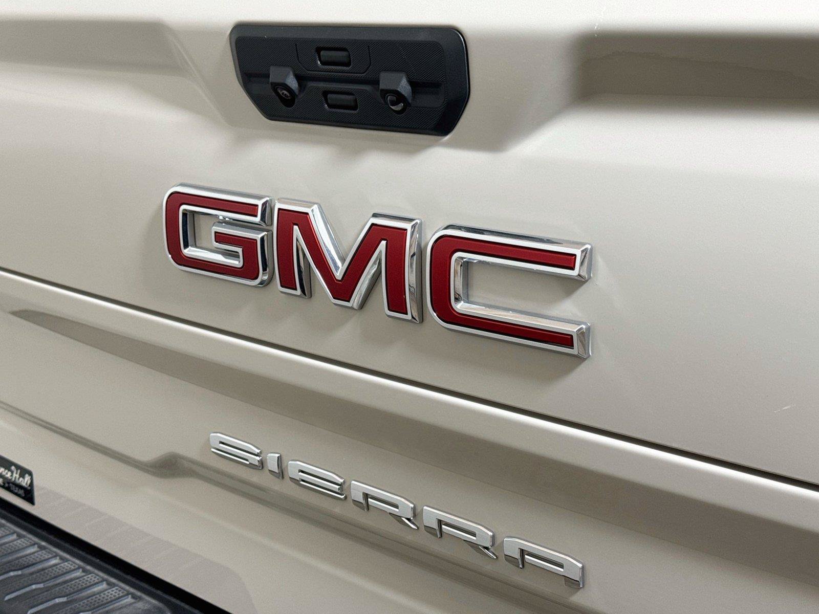 New 2026 GMC Sierra 1500 AT4 w/ Technology Package AWD/4WD image 18