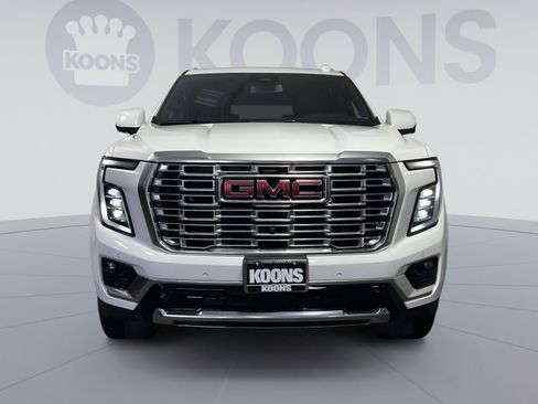 Used 2025 GMC Yukon XL Denali image 11