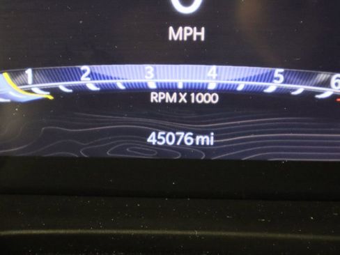 Used 2023 Jeep Grand Cherokee Limited w/ Black Appearance Package image 41