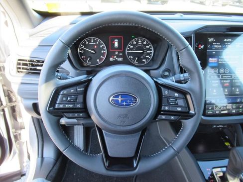 Used 2025 Subaru Forester Premium image 17