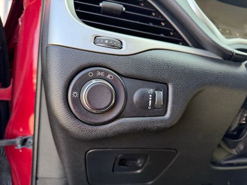 Used 2017 Jeep Cherokee Sport image 13