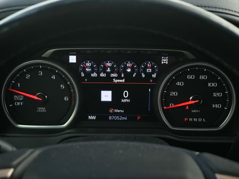 Used 2020 Chevrolet Silverado 1500 High Country w/ Technology Package image 12