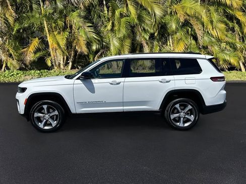 New 2026 Jeep Grand Cherokee L Limited RWD image 2