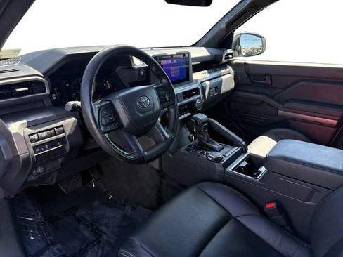 Used 2024 Toyota Tacoma SR5 AWD/4WD image 12