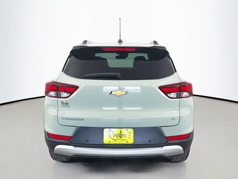 Used 2025 Chevrolet TrailBlazer LT w/ Convenience Package FWD image 7
