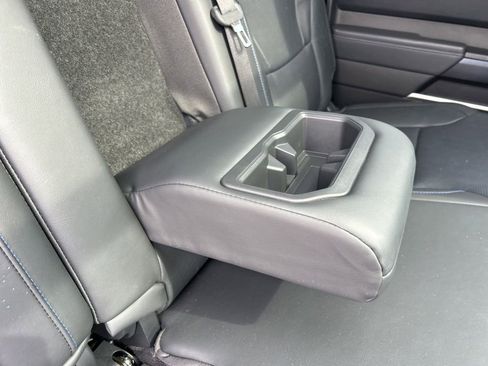 Used 2024 Toyota Tundra Platinum AWD/4WD image 54