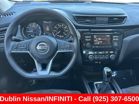 Used 2017 Nissan Rogue Sport SV AWD/4WD image 17