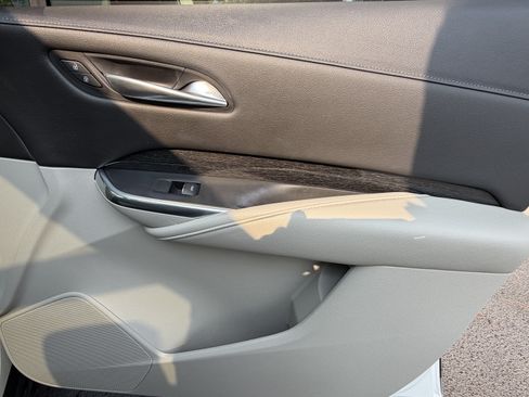 Used 2021 Cadillac XT4 Premium Luxury FWD image 42