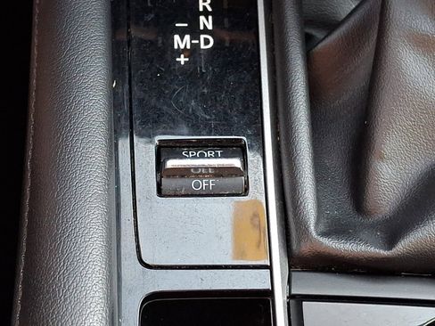 Used 2024 MAZDA MAZDA3 s FWD image 24