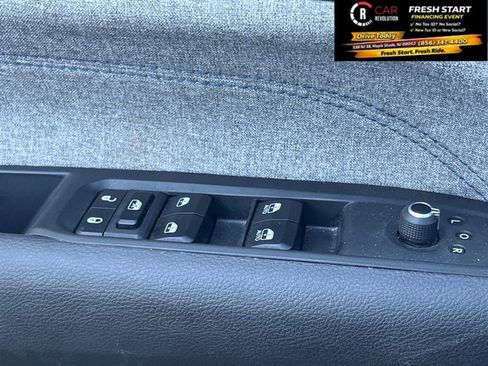 Used 2024 Jeep Compass Latitude AWD/4WD image 27