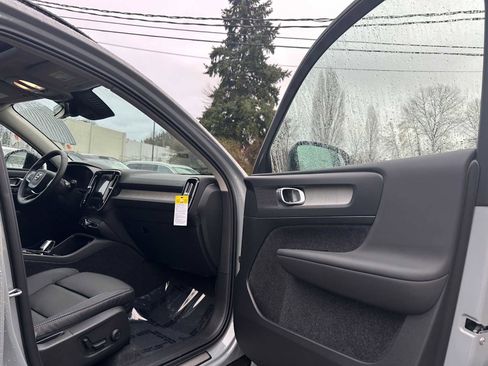 New 2026 Volvo XC40 B5 Plus w/ Protection Package Premier image 11