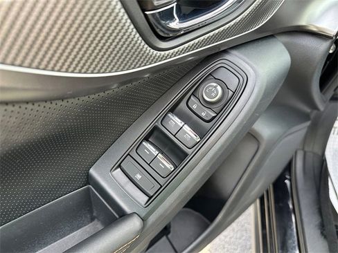 Used 2022 Subaru Crosstrek 2.5i Limited w/ Moonroof Package 1 image 19