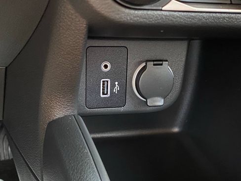 Used 2025 Nissan Kicks Play S FWD image 17
