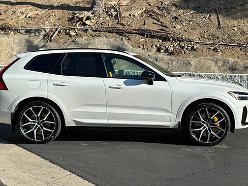 New 2026 Volvo XC60 T8 Polestar image 4