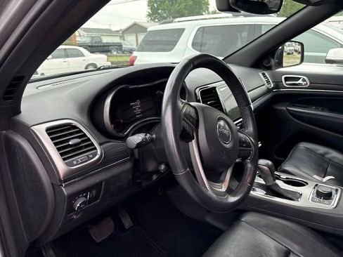 Used 2019 Jeep Grand Cherokee Limited w/ Luxury Group II AWD/4WD image 8
