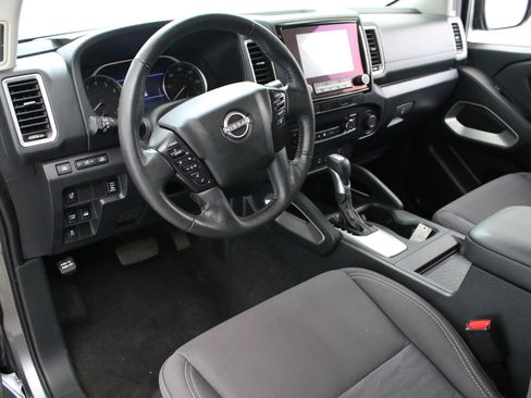 Used 2022 Nissan Frontier SV AWD/4WD image 23