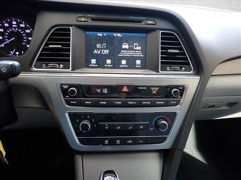 Used 2017 Hyundai Sonata Sport FWD image 10