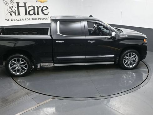 Used 2023 Chevrolet Silverado 1500 High Country w/ High Country Premium Package AWD/4WD image 37