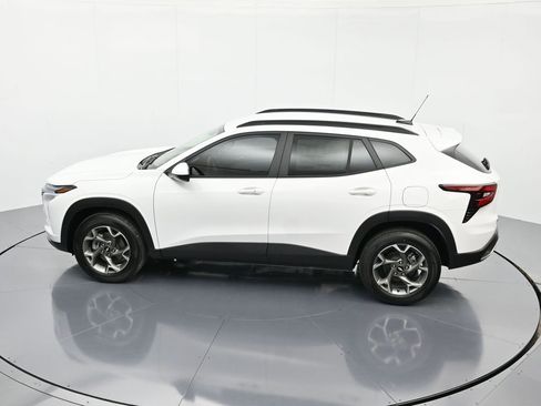 New 2026 Chevrolet Trax LT w/ Driver Confidence Package image 38