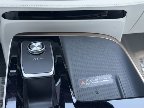 New 2026 Buick Enclave Avenir w/ Super Cruise Package FWD image 26