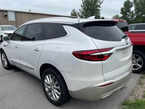 Used 2019 Buick Enclave Premium w/ Experience Buick Package FWD image 10