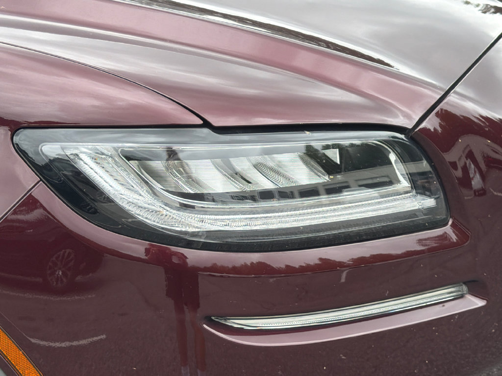 Used 2023 Lincoln Nautilus AWD w/ Premium Package image 10