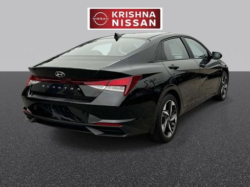 Used 2023 Hyundai Elantra SEL w/ Convenience Package FWD image 6
