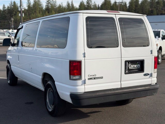 Used 1998 Ford E-150 and Econoline 150 Club Wagon RWD image 13