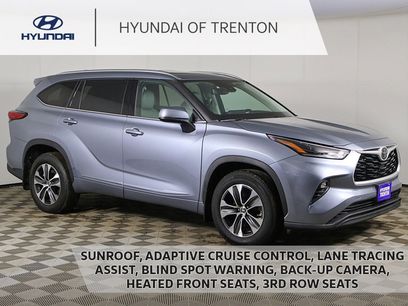 Used 2021 Toyota Highlander XLE