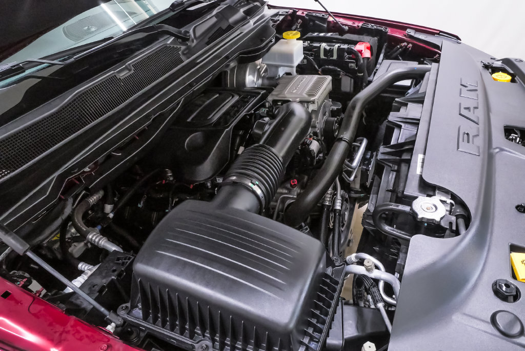 Used 2024 RAM 1500 Laramie RWD image 32